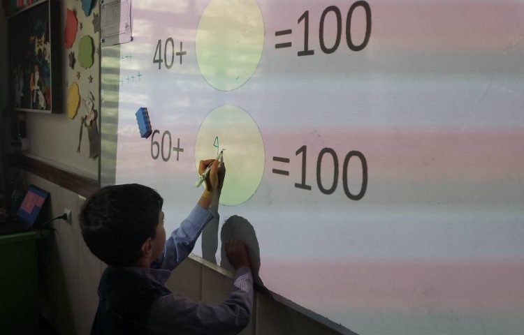 مجموع اعداد با حاصل جمع عدد صد