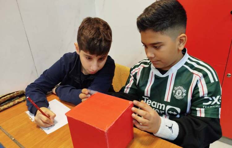 محاسبه‌ی حجم مکعب 3