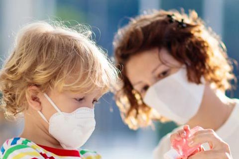 چگونه با فرزندانمان درباره ویروس کرونا صحبت کنیم؟