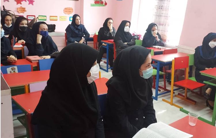 محفل انس با قرآن و قرائت زیارت عاشورا (ویژه همکاران)