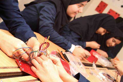 آشنایی با مدارس متوسطه هوشمند علوی