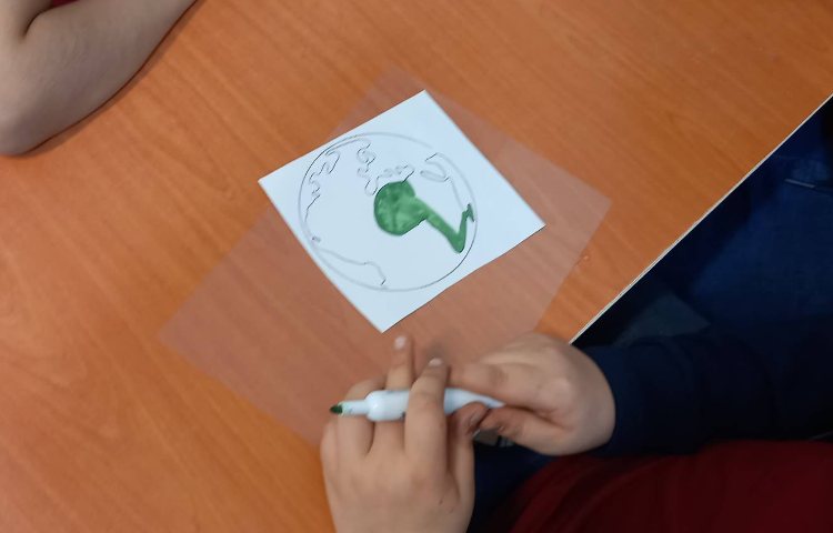 مدارها و نصف النهارها 8