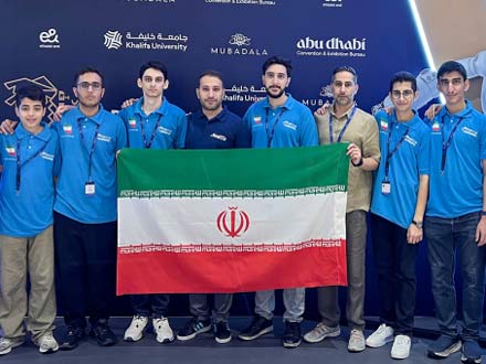 مدال طلای روبوکاپ آسیا بر گردن تیم رباتیک ایران