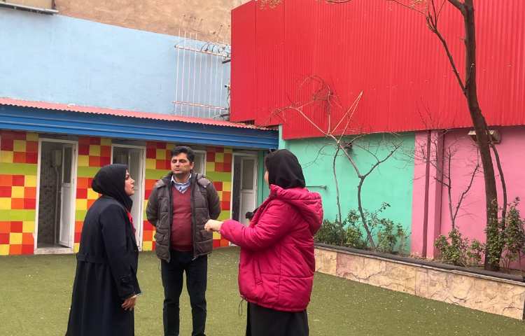 مدیرعامل موسسه جناب آقای مهندس لواسانی به همراه سرکار خانم موتمنی 1