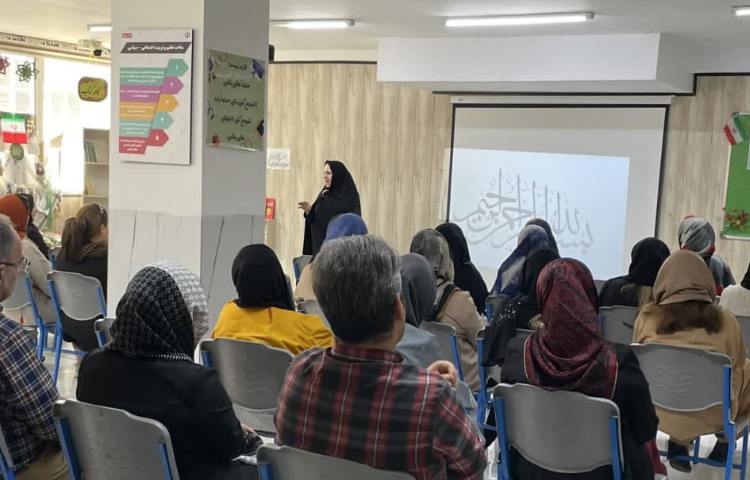 مراسم اهدای کارنامه تابستان پایه یازدهم 1403-1402 1