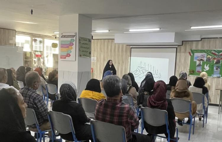 مراسم اهدای کارنامه تابستان پایه یازدهم 1403-1402 3