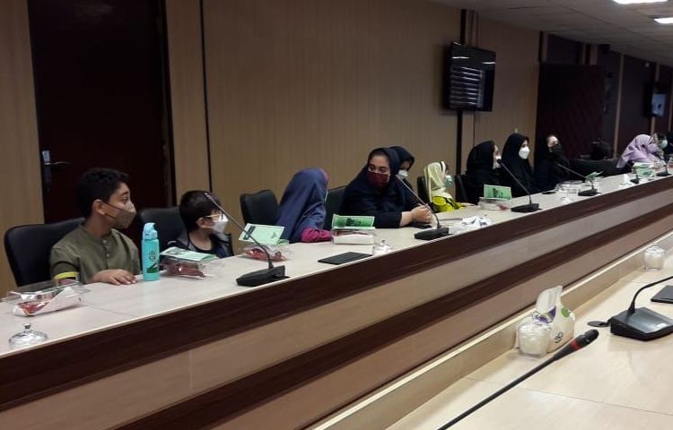 مراسم تقدیر از رتبه های برتر جشنواره سفیران سلامت دانش آموزی 14