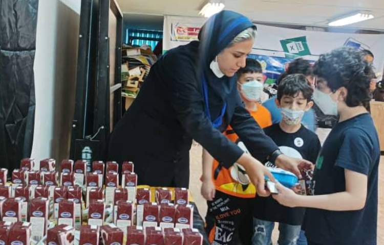 :مراسم سوگواری اباعبدالحسین(ع)، دانش آموزان دوره اول 5