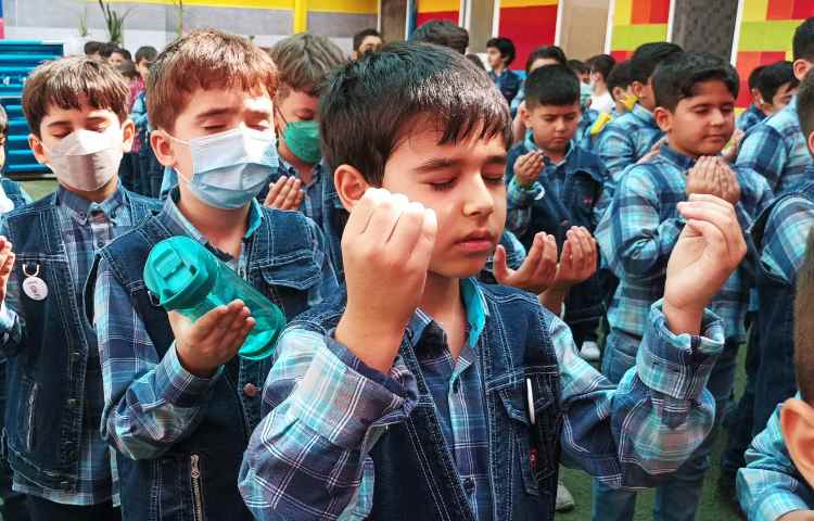 :مراسم شهادت امام رضا(دعا و نیایش و پخش نذری)