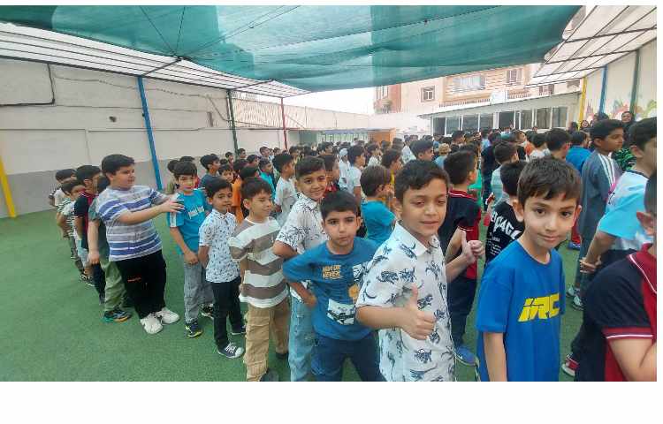 مراسم صبحگاهی بچه ها 3