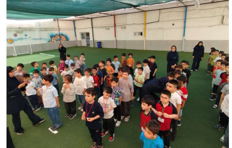 مراسم صبحگاهی در اولین روز پایگاه تابستانی 5