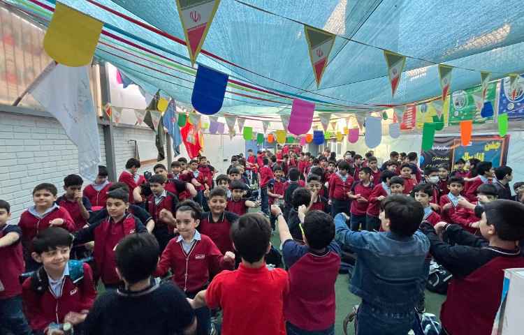 مراسم صبحگاه زبانی 4