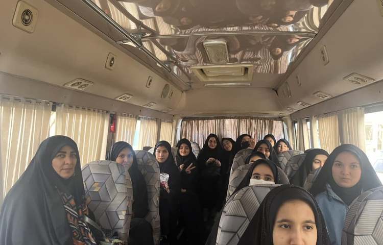 مراسم غبار روبی گلزار شهدای امامزاده علی اکبر چیذر 8