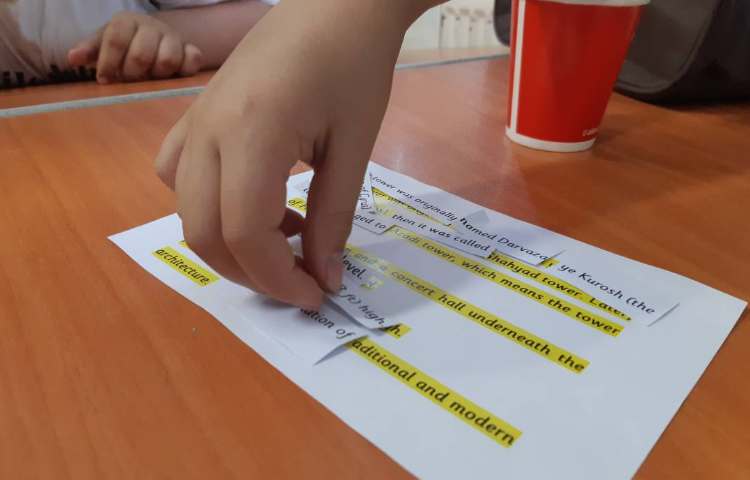 مرتب‌سازی جملات به‌هم ریخته در زنگ زبان 1