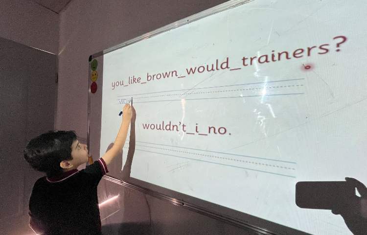 مرتب سازی کلمات به‌هم‌ریخته و ساخت جمله و سوال-زنگ زبان عمومی 4