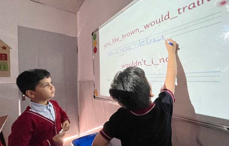 مرتب سازی کلمات به‌هم‌ریخته و ساخت جمله و سوال-زنگ زبان عمومی 5