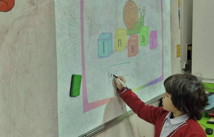 مرتب کردن کلماتِ به‌هم ریخته با بازی 4