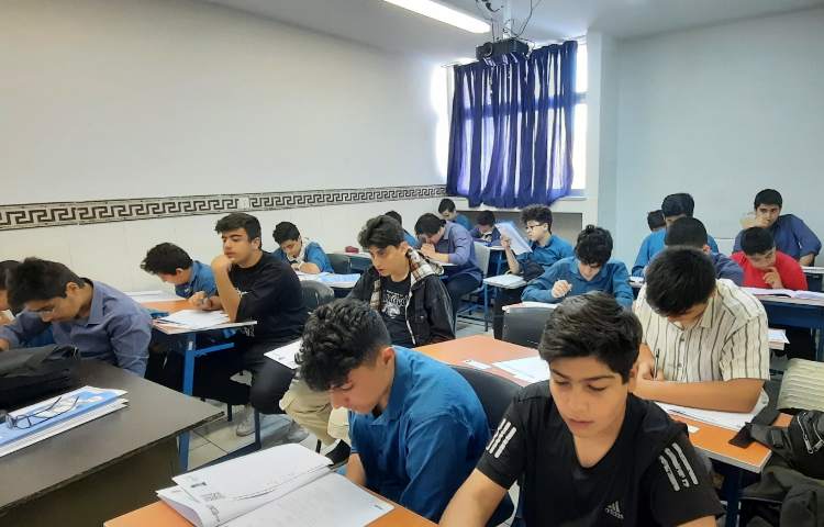 مرحله آخر آزمون پا به پا