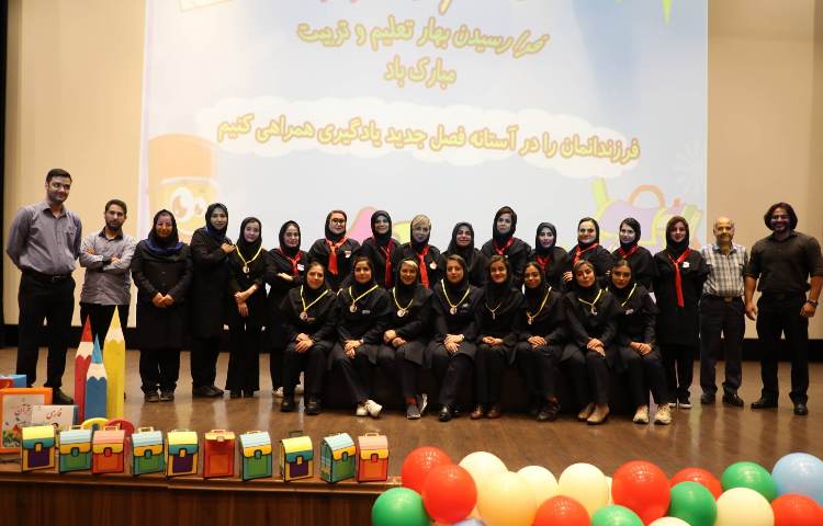 مروری بر خاطرات جشن شکوفه ها و غنچه ها 7