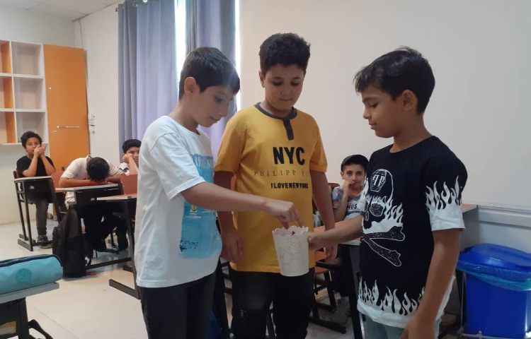 مرور اشعار کتاب کلاس سوم در قالب بازی 1