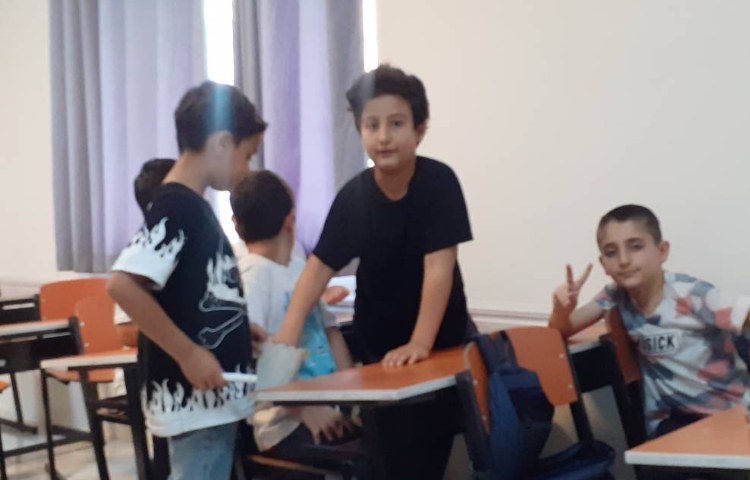 مرور اشعار کتاب کلاس سوم در قالب بازی 2