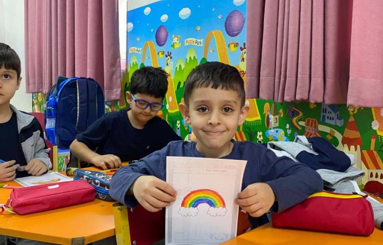 مرور colors با رنگ آمیزی rainbow 1