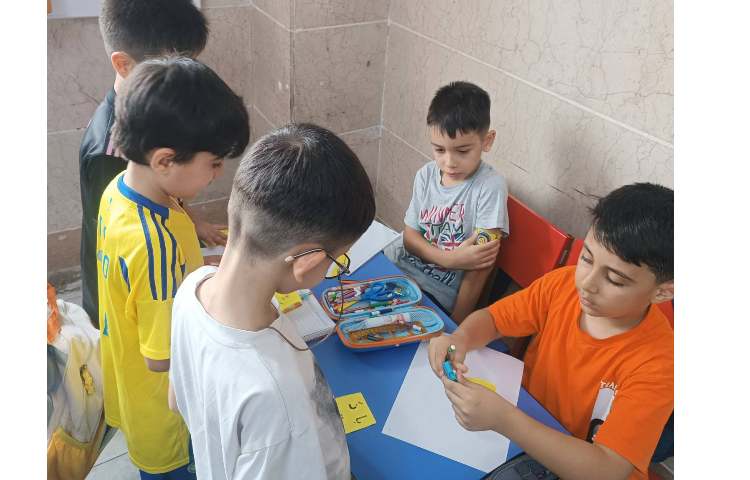 مرور جدول دوستی و ساخت کلمه با کارت کلمات به صورت گروهی 1