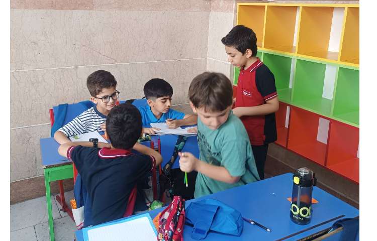 مرور جدول دوستی و ساخت کلمه با کارت کلمات به صورت گروهی 2