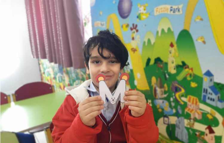 مرور حرف Mm 3