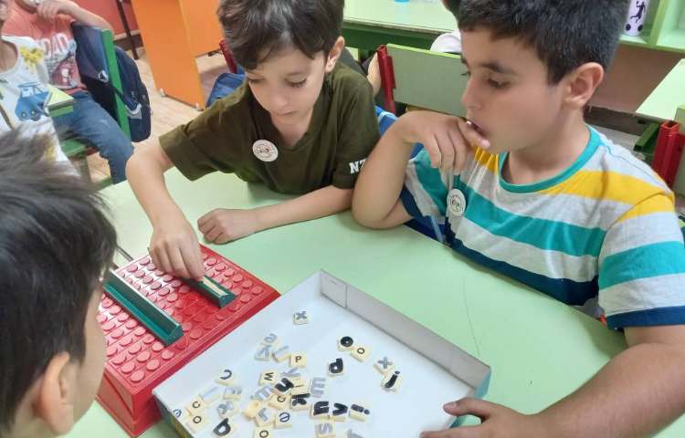 مرور حروف s/a/t ازطریق دیکته بازی پازل