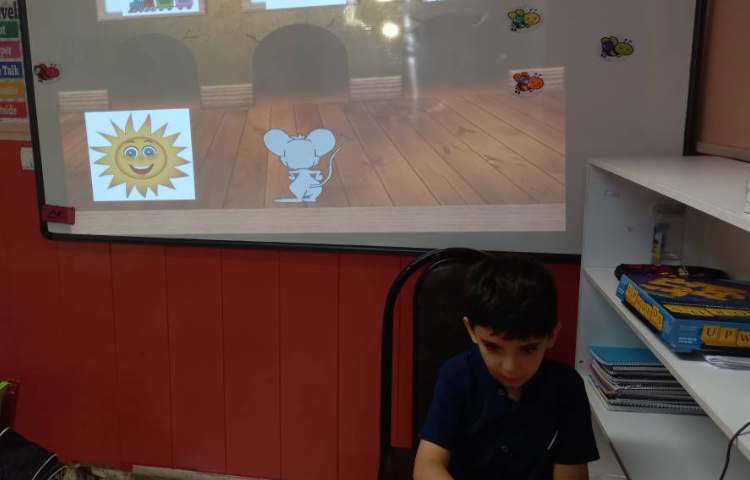 مرور حروف s/a/t از طریق بازی آنلاین