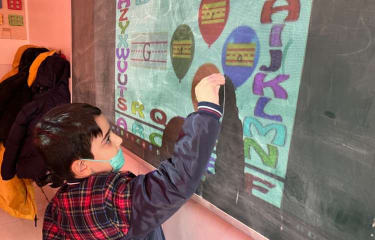 مرور حروف، روخوانی و نوشتار کلمات با بازی 3