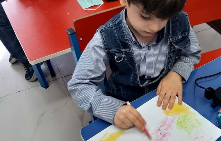 مرور حروف همراه با بازی و تقویت مهارت دست ورزی 4