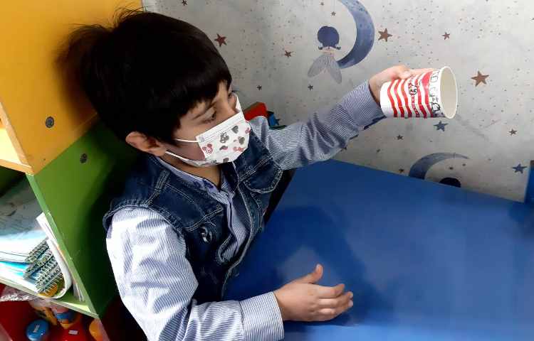 مرور حروف همراه با بازی 1