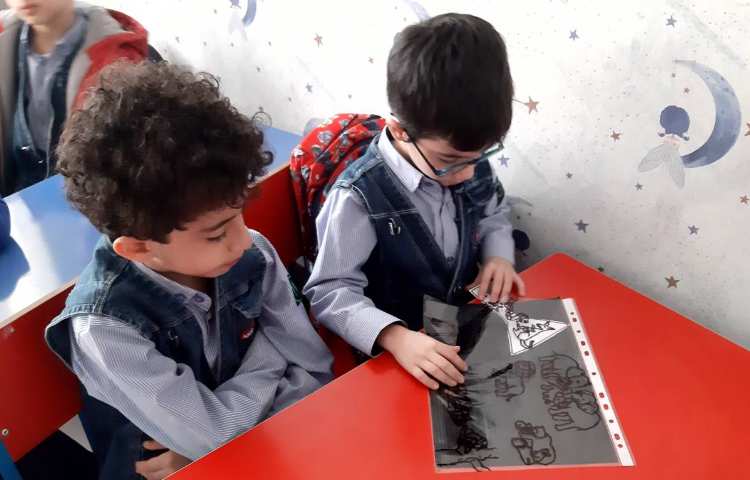 مرور حیوانات همراه با بازی