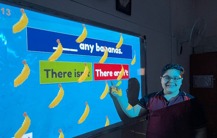 مرور درس یک با بازی پاورپوینتی در زنگ زبان عمومی 6