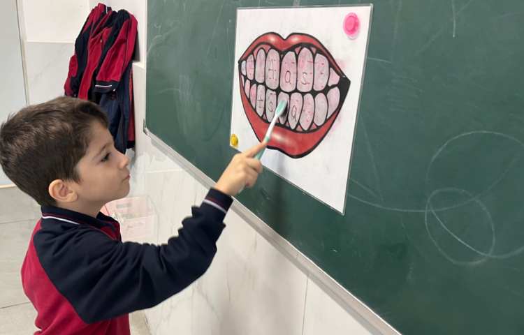 مرور صداهای Aa/ Ss با انجام فعالیت‌های متنوع 1