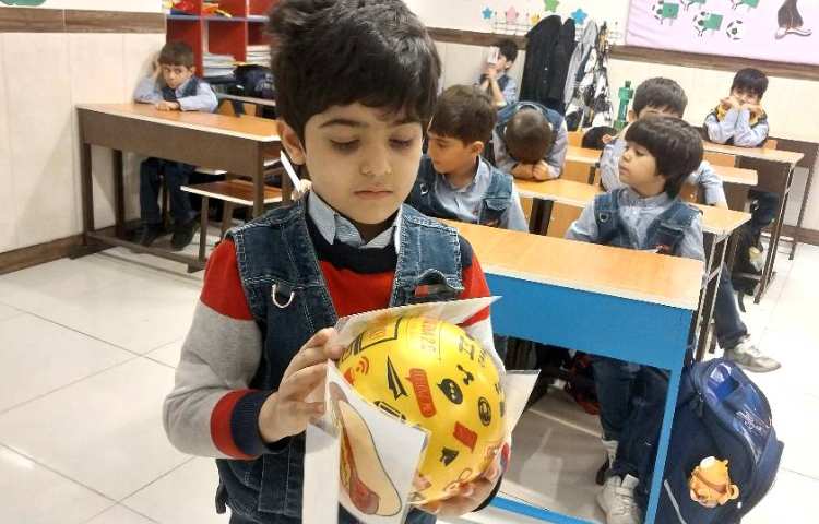 مرور غذا های سالم و ناسالم- زنگ علوم به زبان انگلیسی 1