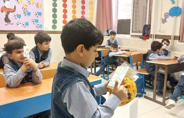 مرور غذا های سالم و ناسالم- زنگ علوم به زبان انگلیسی 3