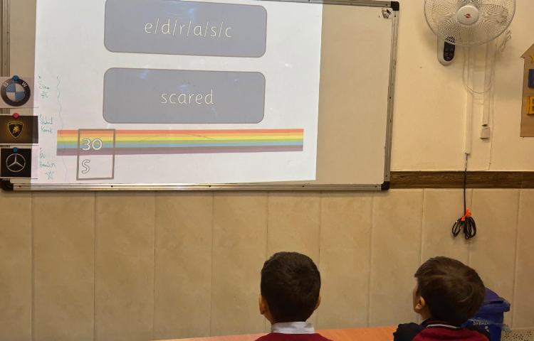 مرور لغات مربوط به Feelings با بازی 2