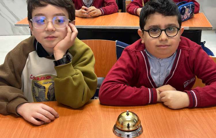 مرور لغات مربوط به Feelings با بازی 4