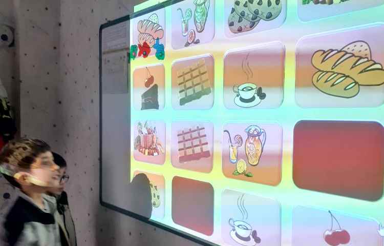 مرور لغات همراه با بازی آنلاین 1