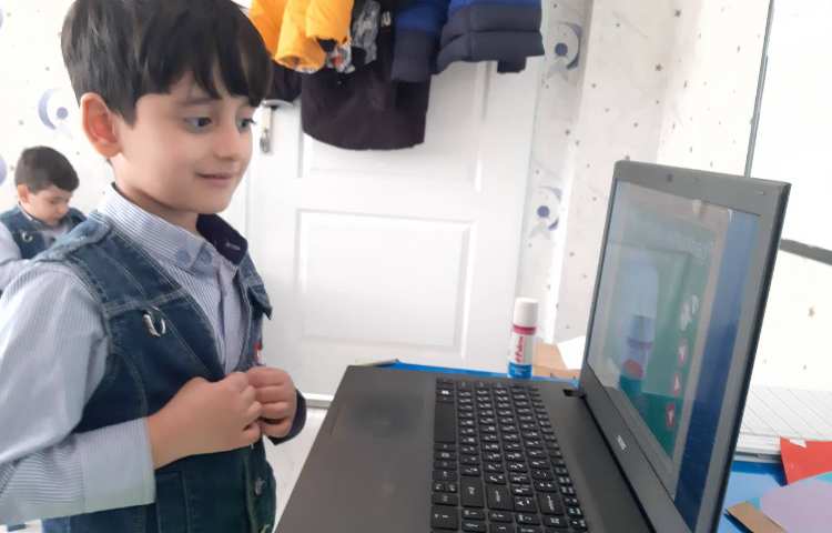 مرور لغات همراه با بازی آنلاین 2