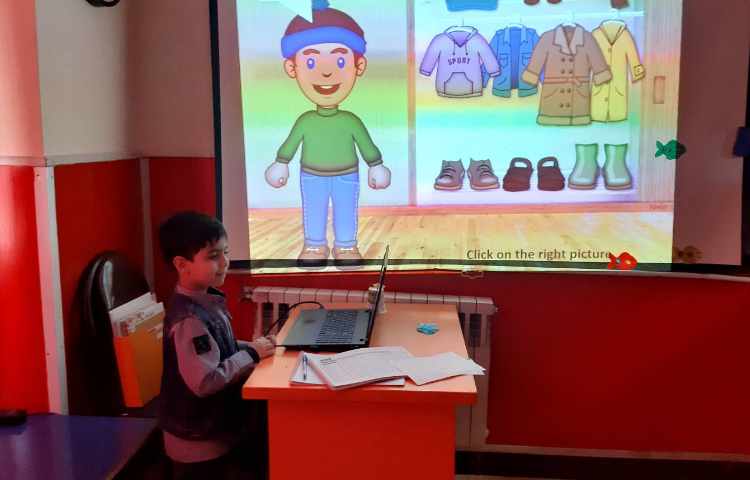 مرور لغات همراه با بازی آنلاین 2