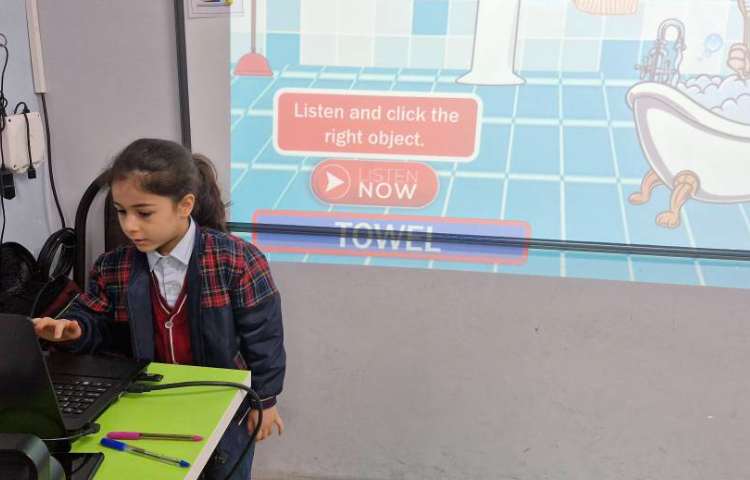 مرور لغات همراه با بازی آنلاین 3