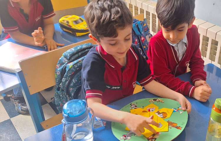 مرور لغات همراه با بازی 3