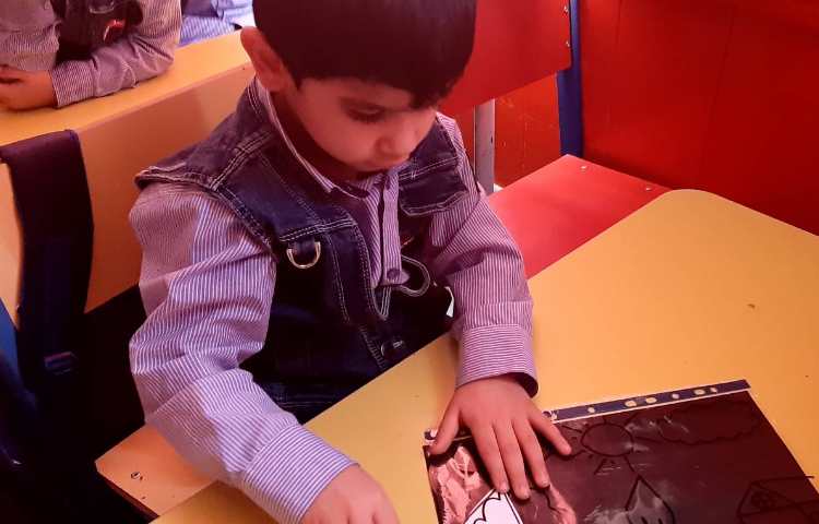 مرور لغات همراه با بازی 6