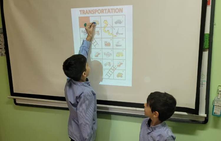 مرور نام وسایل نقلیه به زبان انگلیسی با ایده ی بازی مارپله 5