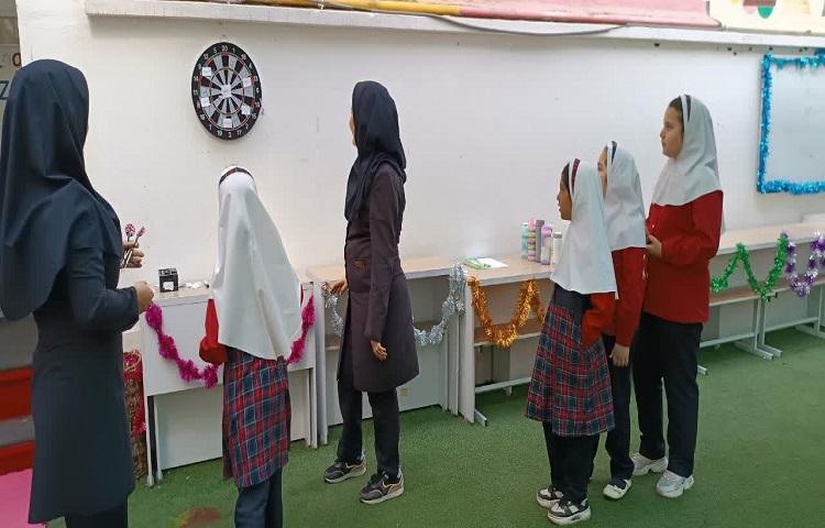 مرور واژگان با بازی گروهی 4