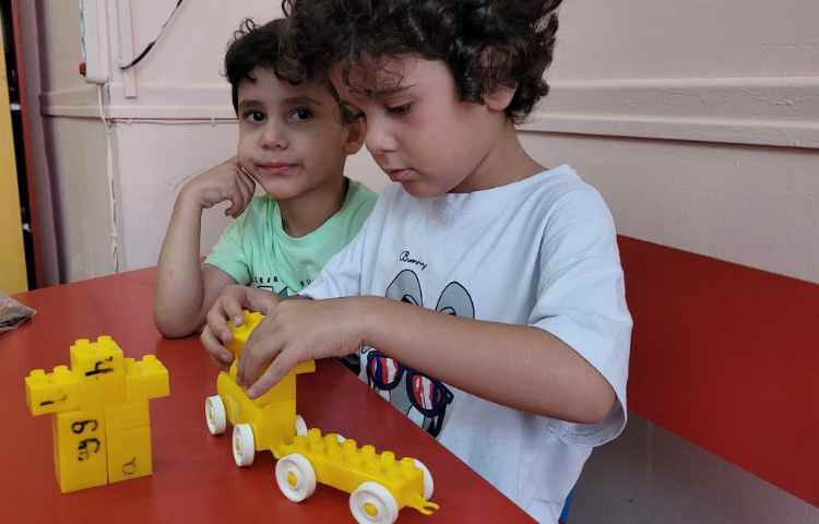 مرور وسایل نقلیه و رنگ ها 1